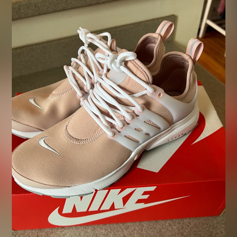 Nike air presto size 8 women’s